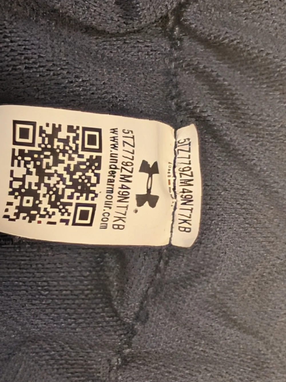 Under Armour Women's Navy Blue Athletic Shorts with White Trim Size XL
